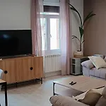 Apartamento Nuevo Y Cómodo Piso Céntrico *